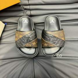 Picture of Louis Vuitton Slippers _SKULVsz38-45BS0157319